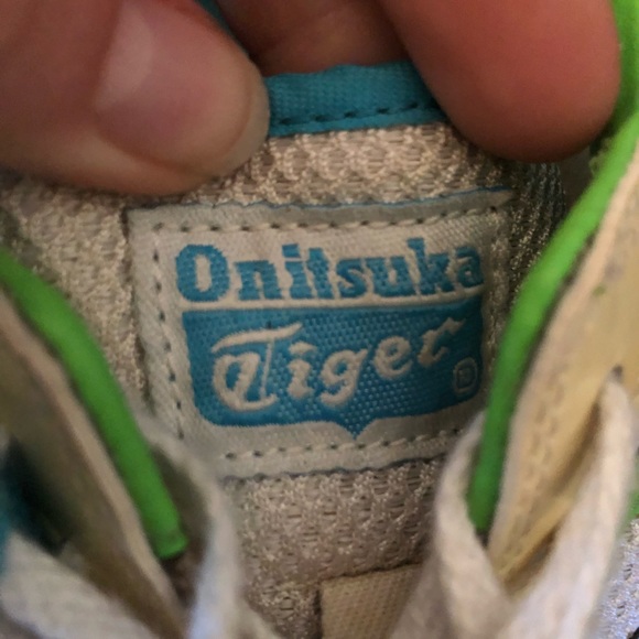 Rare ASICS shoes, barely worn - Picture 7 of 7